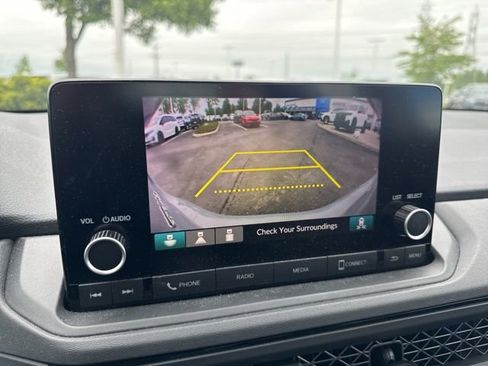 Certified 2025 Honda Accord SE image 23