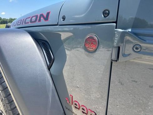 Used 2024 Jeep Wrangler Unlimited Rubicon AWD/4WD image 9