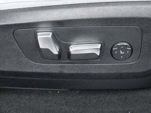Used 2026 BMW X5 xDrive40i w/ Executive Package AWD/4WD image 42