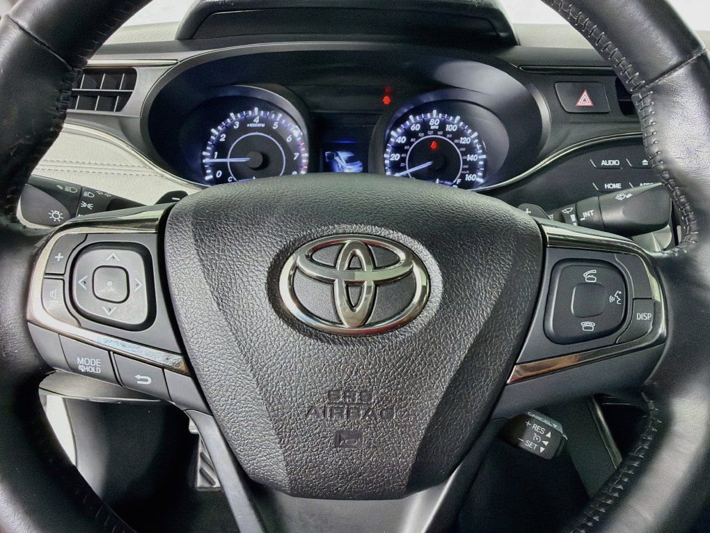 Used 2016 Toyota Avalon Touring FWD image 16