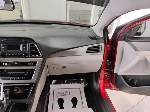 Used 2017 Hyundai Sonata SE image 59