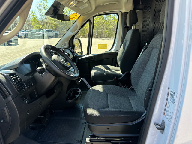 Used 2025 RAM ProMaster 2500 w/ U-Haul Equipment Group FWD image 23