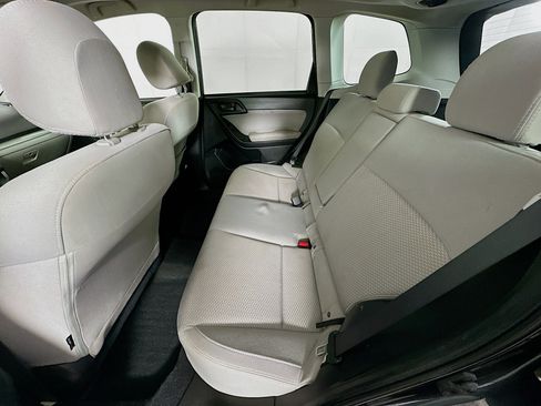 Used 2018 Subaru Forester 2.5i Premium image 26