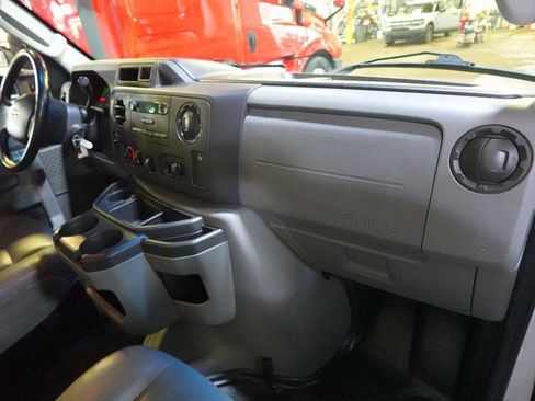 Used 2019 Ford E-350 and Econoline 350 Super Duty w/ Power Windows & Locks Group RWD image 18