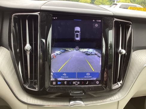 Certified 2023 Volvo XC60 B5 Plus w/ Climate Package image 76