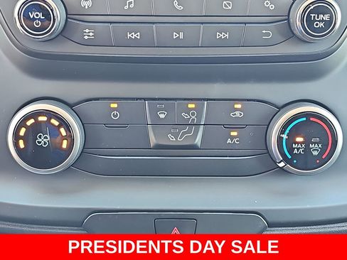 New 2025 Ford Transit 150 Low Roof image 21