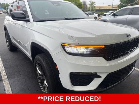 Used 2024 Jeep Grand Cherokee Limited 4xe w/ Luxury Tech Group II AWD/4WD image 2