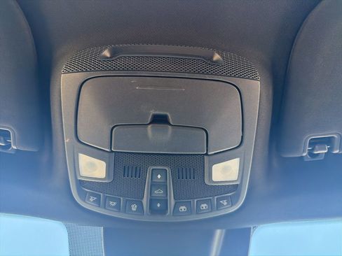 Used 2020 Ford Expedition XLT w/ Equipment Group 202A AWD/4WD image 30