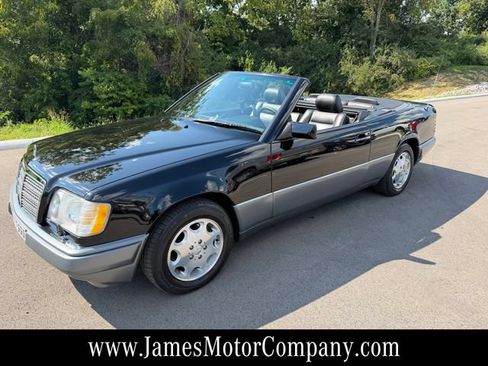 Used 1995 Mercedes-Benz E 320 Convertible image 20