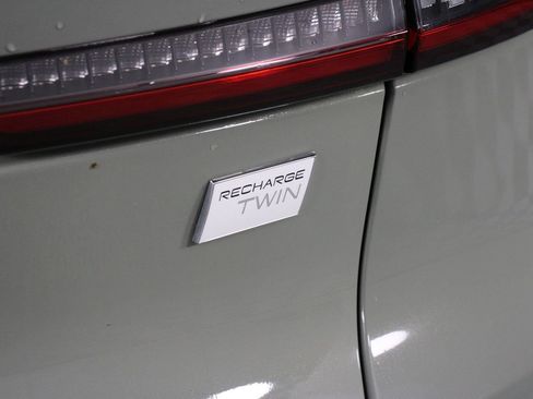 Used 2023 Volvo C40 P8 Recharge Ultimate AWD/4WD image 20