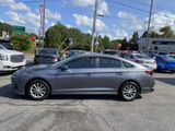 Used 2018 Hyundai Sonata SE image 2