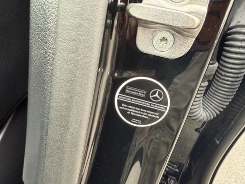 Certified 2025 Mercedes-Benz GLA 250 4MATIC image 28