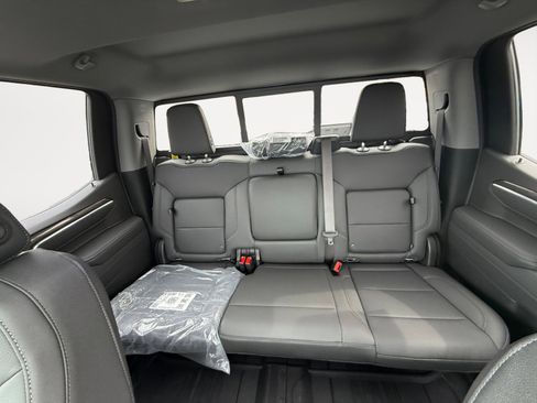 New 2026 Chevrolet Silverado 1500 LTZ w/ LTZ Premium Package image 13