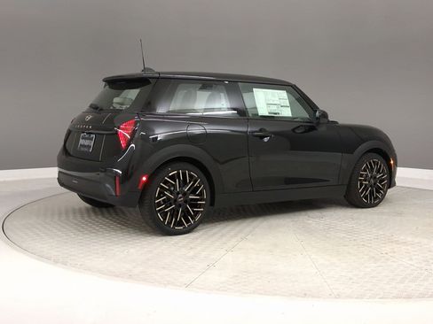 New 2026 MINI Cooper 2-Door Hardtop FWD image 6