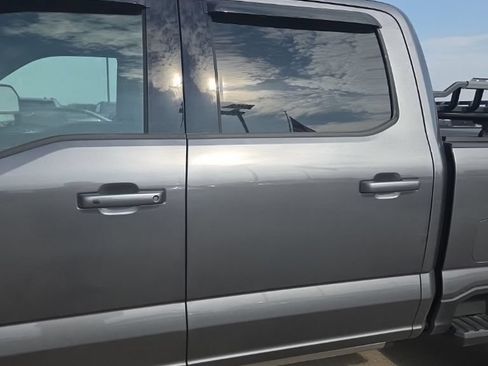 Used 2025 Ford F250 Platinum w/ Tremor Off-Road Package AWD/4WD image 3