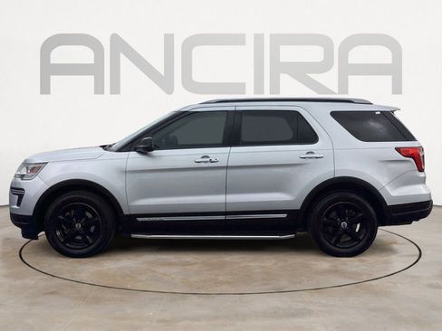 Used 2019 Ford Explorer XLT image 11