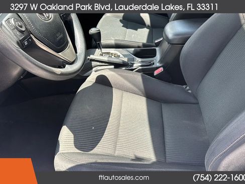 Used 2013 Toyota RAV4 XLE FWD image 20
