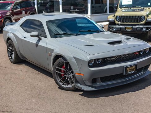 Used 2019 Dodge Challenger R/T Scat Pack RWD image 2