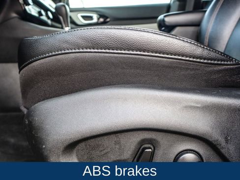 Used 2024 Jeep Compass Limited image 11