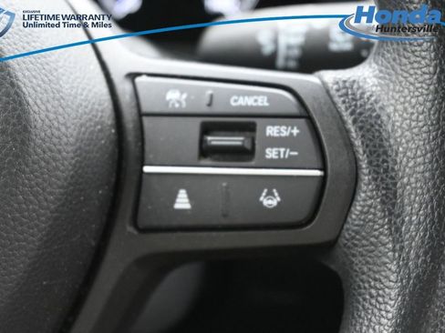 Used 2024 Honda HR-V LX image 21