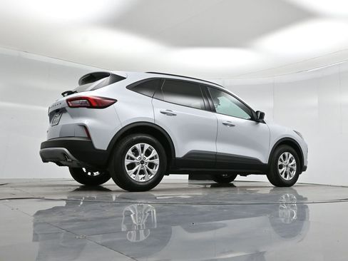 Certified 2025 Ford Escape Active image 48