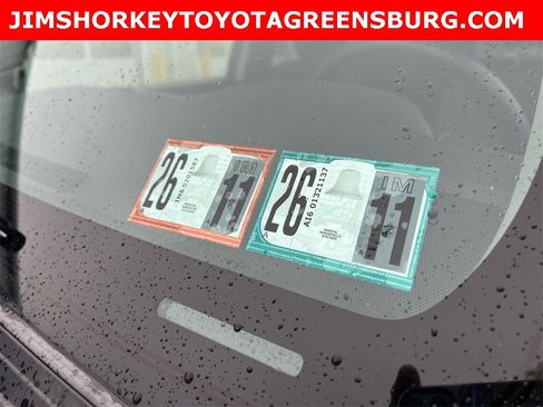 Used 2021 Toyota 4Runner Venture w/ Moonroof Package image 31