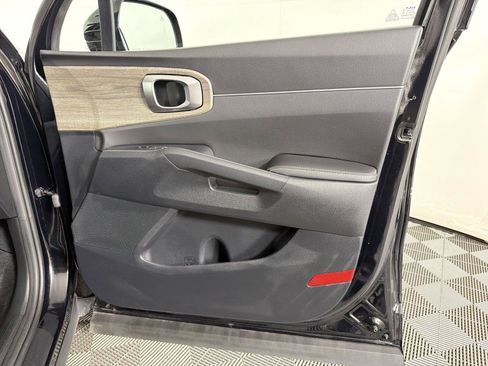 Used 2023 Kia Sorento EX w/ Panoramic Sunroof Package FWD image 12