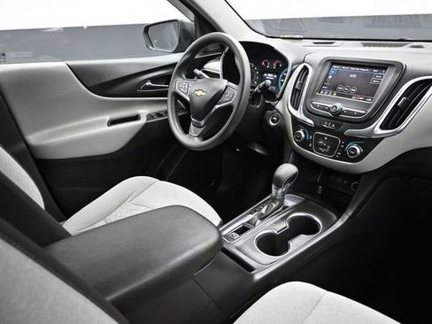 Used 2024 Chevrolet Equinox LS FWD image 14