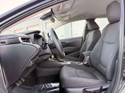 Used 2022 Toyota Corolla LE FWD image 14