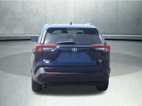 Used 2025 Toyota RAV4 XLE AWD/4WD image 13