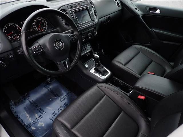 Used 2017 Volkswagen Tiguan Wolfsburg Edition FWD image 11