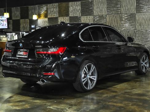 Used 2019 BMW 330i xDrive Sedan w/ Premium Package AWD/4WD image 10