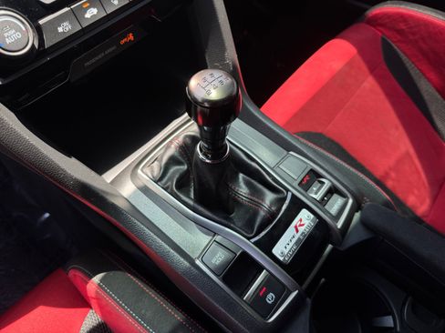 Used 2019 Honda Civic Type R image 25