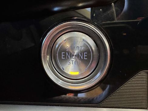 Used 2024 Chevrolet Corvette Z06 RWD image 8