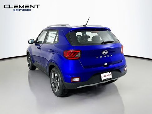 New 2026 Hyundai Venue SEL FWD image 8