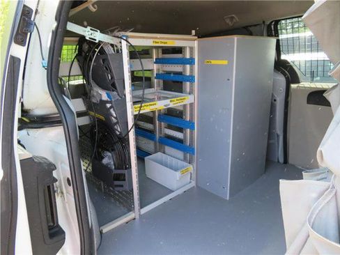 Used 2013 RAM C/V Tradesman image 12