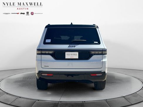 New 2026 Jeep Grand Wagoneer Summit AWD/4WD image 15