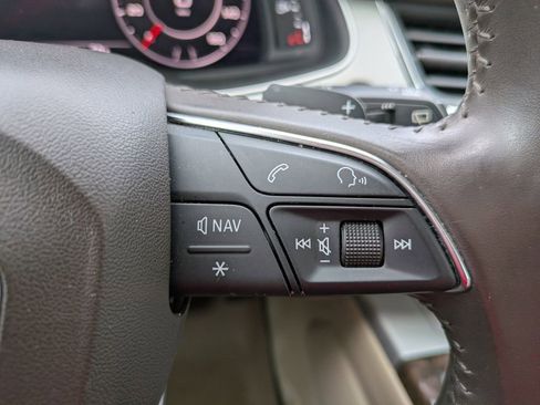 Used 2018 Audi Q7 2.0T Premium Plus w/ Premium Plus Package image 28