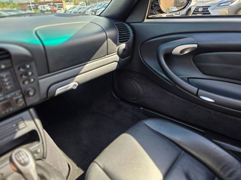 Used 2004 Porsche 911 Carrera image 31