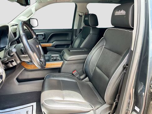 Used 2018 Chevrolet Silverado 1500 High Country AWD/4WD image 22