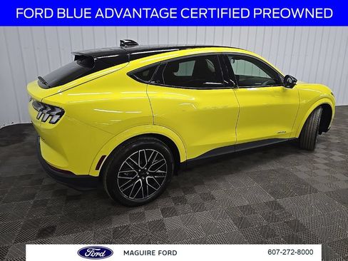 Certified 2025 Ford Mustang Mach-E Premium AWD/4WD image 4
