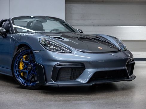 Certified 2025 Porsche 718 Boxster Spyder RS w/ Weissach Package RWD image 16