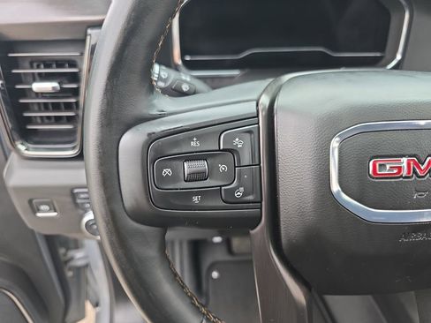 Used 2025 GMC Sierra 2500 AT4 w/ AT4 Premium Plus Package AWD/4WD image 17