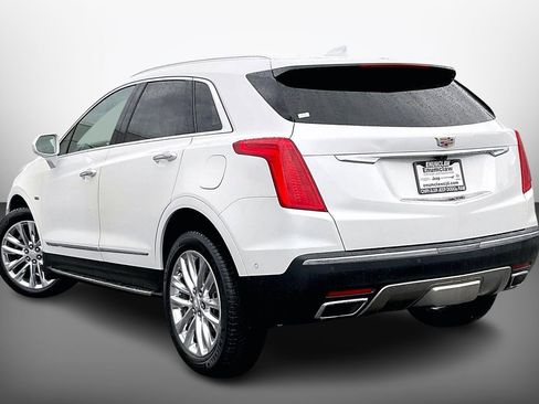 Used 2018 Cadillac XT5 Platinum image 10