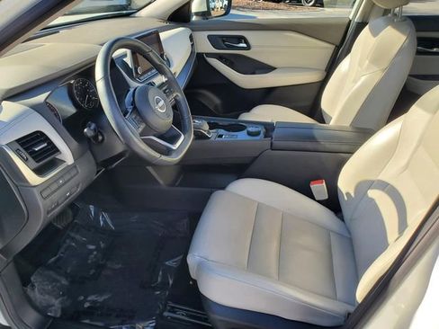 Certified 2023 Nissan Rogue SV w/ SV Premium Package image 15