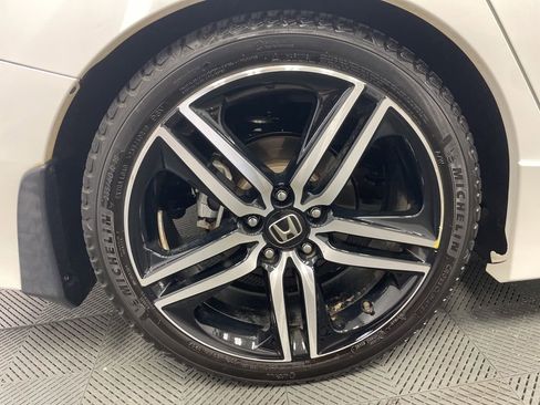 Used 2016 Honda Accord Touring image 42