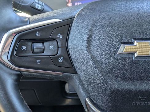 Used 2025 Chevrolet Trax LT w/ LT Convenience Package FWD image 20