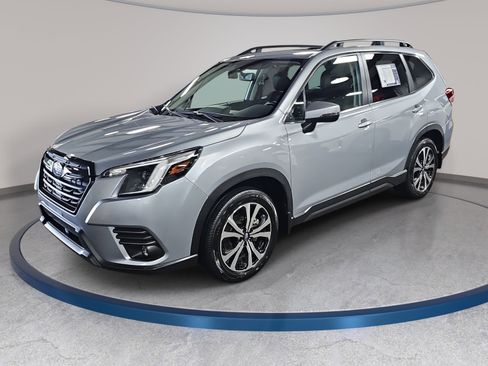 Used 2024 Subaru Forester Limited w/ Convenience Package AWD/4WD image 1