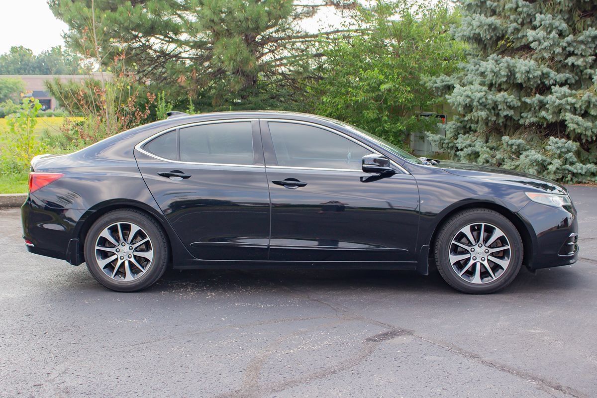 Used 2015 Acura TLX w/ Technology Package FWD image 11
