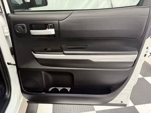 Used 2020 Toyota Tundra SR5 w/ SR5 Upgrade Package image 23